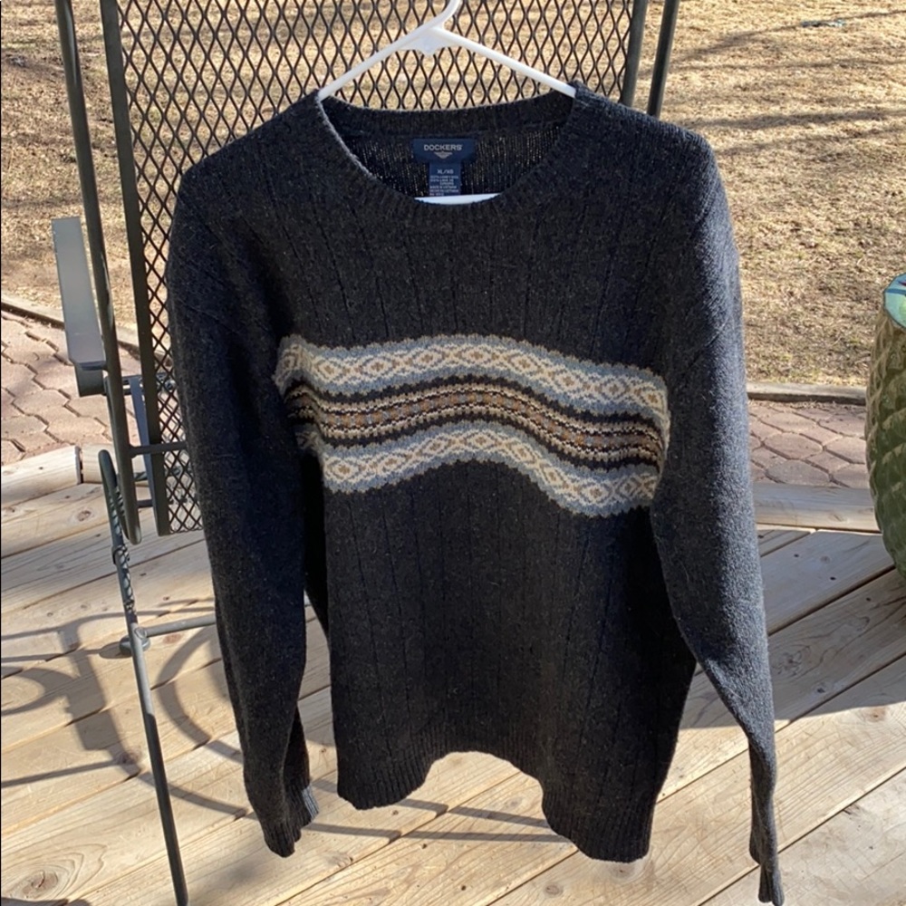 Men’s Dockers sweater size XL